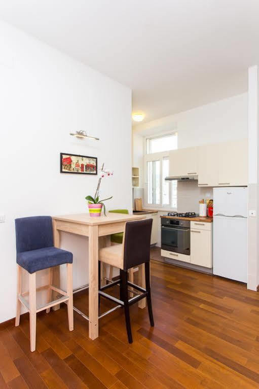 Van Gogh Apartment *
